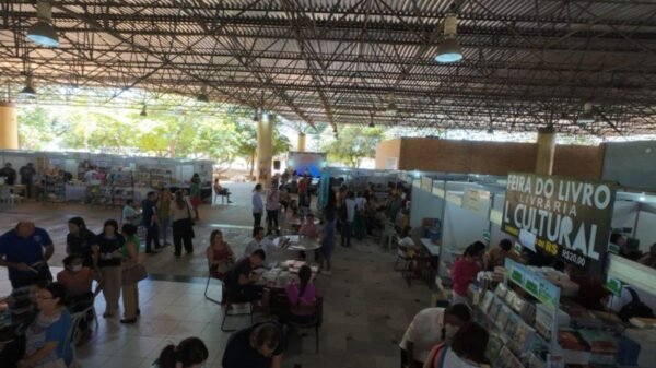 RN participa da FLICOOP 2025 e destina R$ 1,08 milhão para aquisição de livros em 348 escolas estaduais.