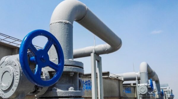 Petrobras informa que, a partir de 1º de novembro, os contratos com distribuidoras terão redução média de 1,7% no preço da molécula de gás natural.