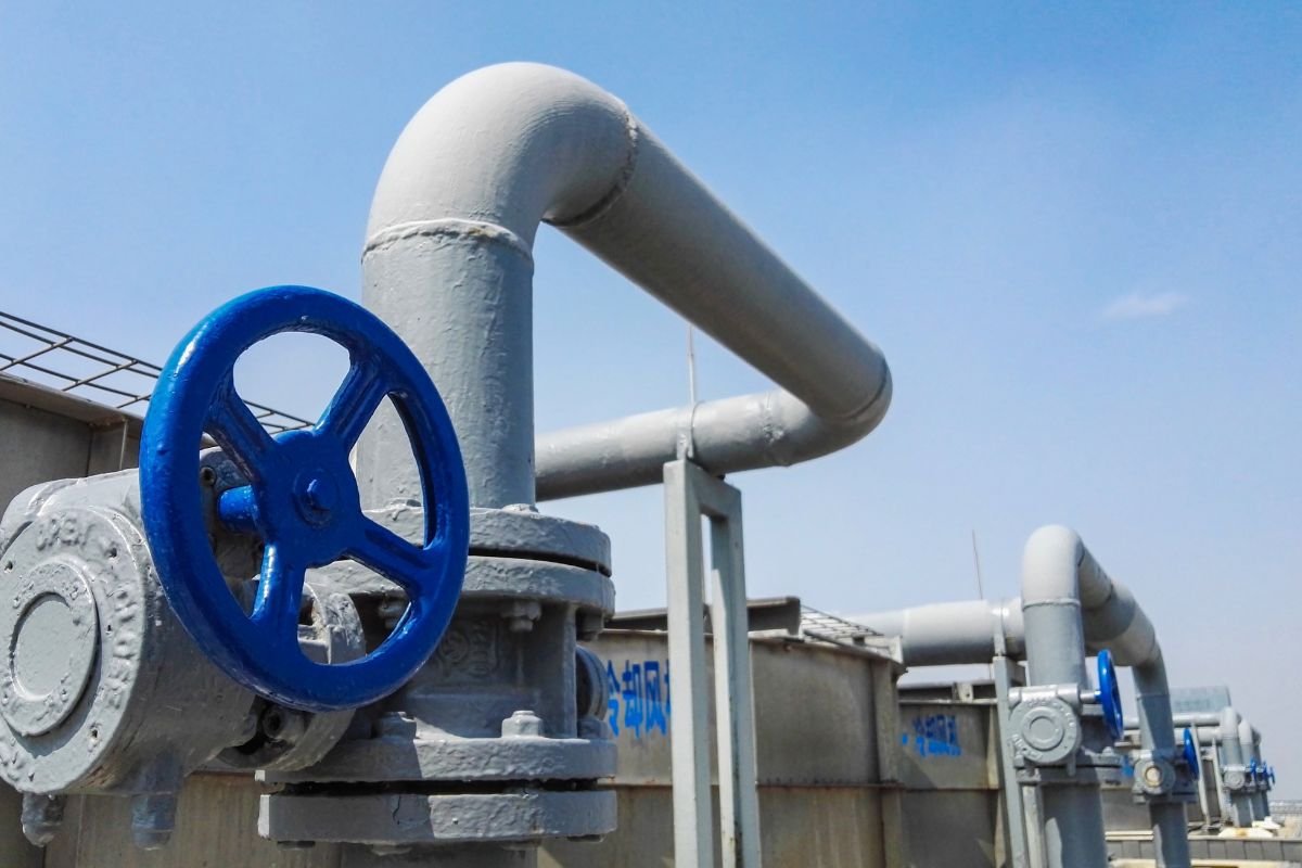 Petrobras informa que, a partir de 1º de novembro, os contratos com distribuidoras terão redução média de 1,7% no preço da molécula de gás natural.