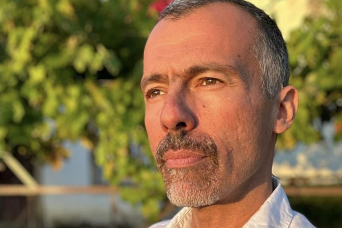 Jornalista Jamil Chade realiza palestra na UFRN sobre democracia e direitos. Evento será no dia 22 de outubro, com sessão de autógrafos e lançamento de livro.