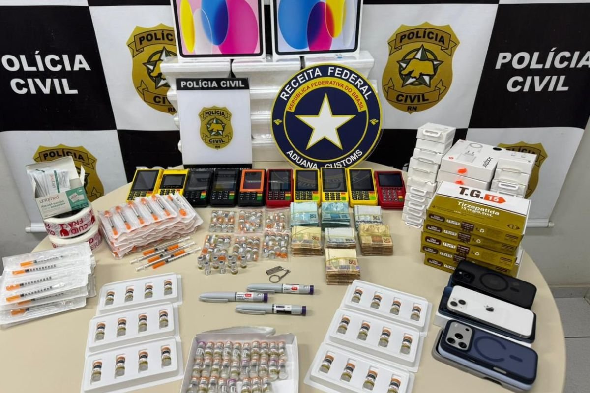 Receita Federal e Polícia Civil desarticularam em Natal um laboratório clandestino que produzia canetas emagrecedoras com substâncias ilegais.