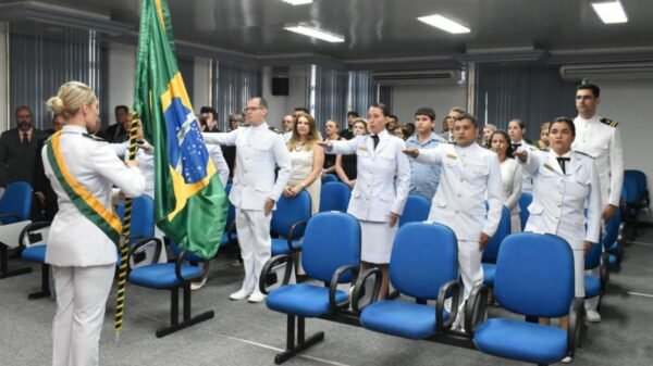 Marinha do Brasil abre 7 vagas para Oficiais Temporários em Natal. Inscrições vão até 20 de outubro; remuneração inicial é de R$ 15 mil.