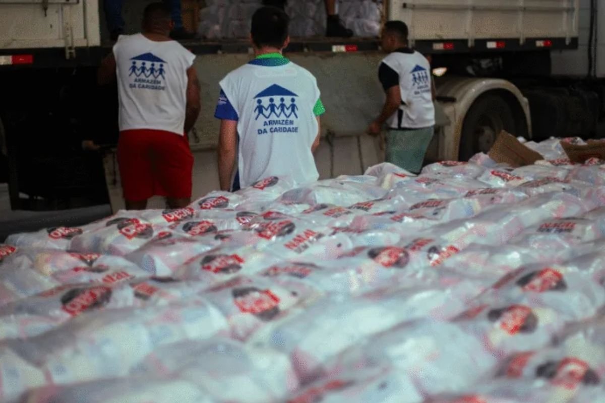 Campanha “Natal Sem Fome 2025” inicia no RN em 18/10, com postos de arrecadação em Natal, Parnamirim, Mossoró e Caicó. Solidariedade é urgente.