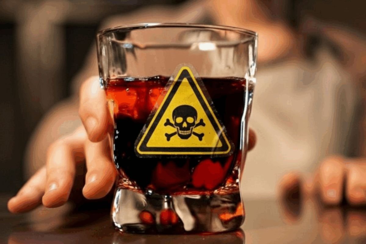 Fecomércio RN abre inscrições para testes laboratoriais de bebidas. Análises serão feitas pela UFRN para detectar metanol.