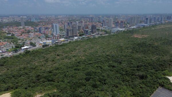 IDEMA e Prefeitura divergem sobre implantação de parque em Natal. Governo do RN defende preservação ambiental e diálogo federativo.