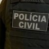 O professor e ministrava aulas de reforço escolar, aproveitava-se dos momentos em que ficava a sós com alunos para praticar atos de abuso.