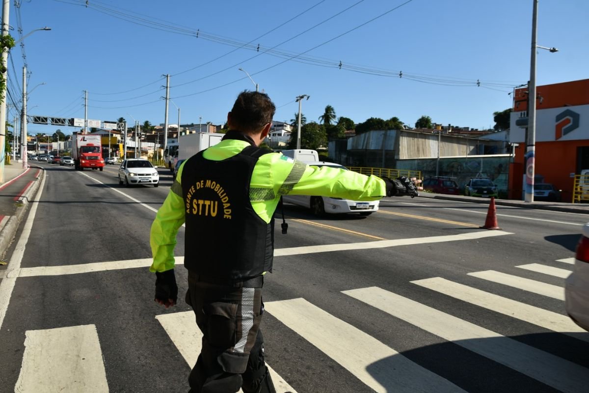 STTU monta operação especial de trânsito para o Dia de Finados, com interdições e monitoramento em cemitérios de Natal.