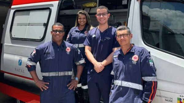 SAMU Natal salva idoso em parada cardiorrespiratória no Planalto com ajuda de moradores que iniciaram a RCP antes da chegada da equipe.