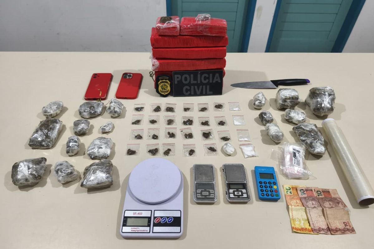 Polícia Civil prende dois homens e causa prejuízo de R$ 120 mil ao tráfico de drogas em Caicó, no Seridó potiguar. Um terceiro suspeito fugiu.