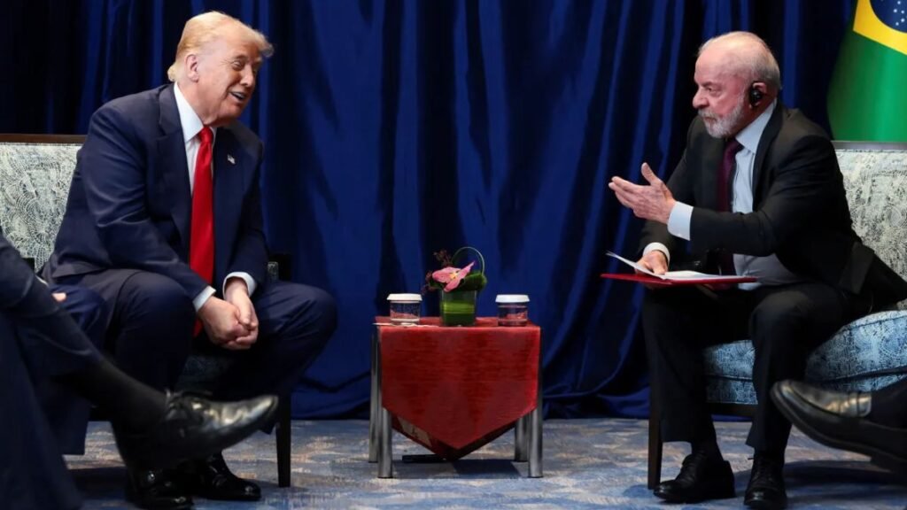 Durante a cúpula da Asean, na Malásia, Trump elogiou Lula, o chamou de “vigoroso” e disse que negociações comerciais seguem em andamento.