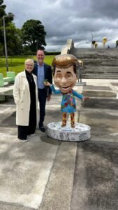 Na foto, o diretor do Sistema Ponta Negra de Comunicação, Gutho Barreto, Cintia Abravanel, filha mais velha de Silvio Santos