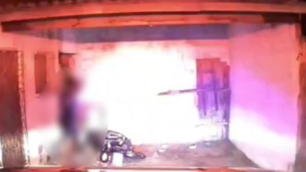 PRF flagra condutor sem habilitação que tentou fugir de fiscalização na BR-101, em Parnamirim. Homem foi multado em R$ 880,41.