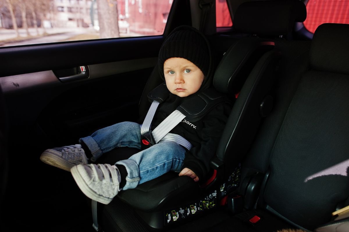 Lei institui a campanha “Não Esqueça! Olhe de Novo” em Natal, com ações educativas para prevenir o esquecimento de crianças em veículos.