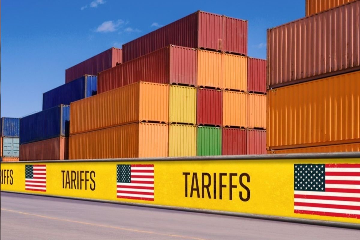 A CNI aponta que avanço nas negociações Brasil-EUA pode isentar US$ 7,8 bilhões em exportações, beneficiando produtos como café, frutas e medicamentos.