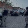 Operação Território Seguro prende 30 suspeitos e apreende armas e drogas em ação contra organizações criminosas na Zona Oeste de Natal.