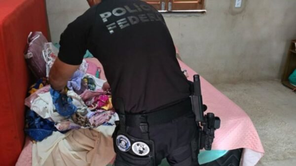 PF identifica suspeito que explorava famílias vulneráveis para aliciar crianças. Pelo menos oito menores podem ter sido vítimas na Operação Saman.