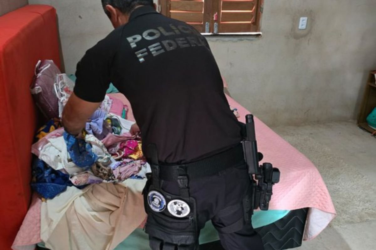 PF identifica suspeito que explorava famílias vulneráveis para aliciar crianças. Pelo menos oito menores podem ter sido vítimas na Operação Saman.