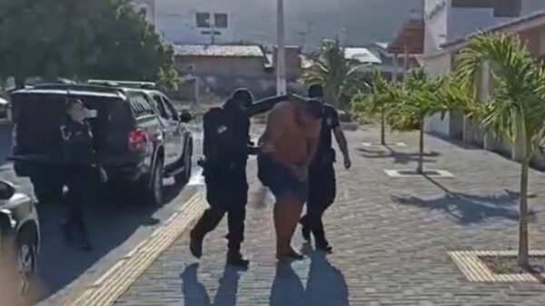 Polícia Civil do RN prende quatro homens e uma mulher em Patu e São Gonçalo do Amarante na Operação Reincidivus contra o tráfico de drogas.