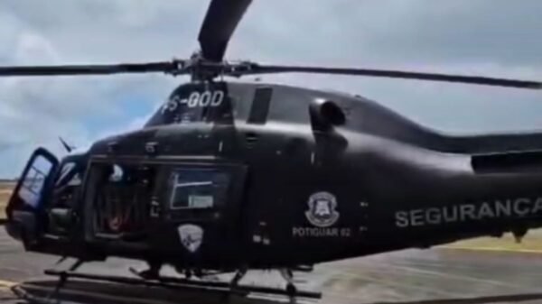Helicóptero Potiguar 02 do CIOPAER transportou um fígado de Natal para transplante no Ceará, em mais uma operação pela vida.