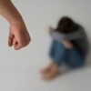 Campanha do TJRN alerta sobre a violência infantil e destaca aumento de casos no RN. Ação ocorre durante a Semana Nacional de Prevenção.
