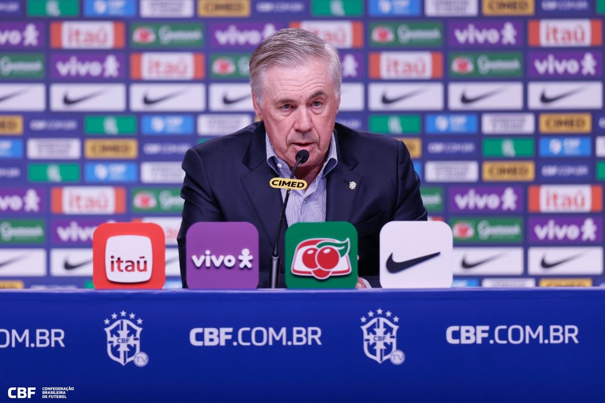 Técnico Carlo Ancelotti convoca Seleção Brasileira para amistosos contra Senegal e Tunísia, na Europa, nos dias 15 e 18 de novembro.