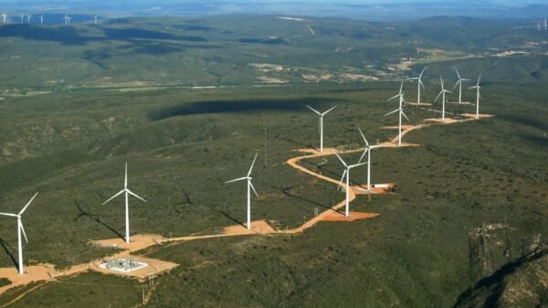 Corredor Bipolo Nordeste 2 terá 2.500 km e tecnologia inédita no Brasil para escoar energia renovável do RN ao Sul. Leilão deve ser realizado em breve.