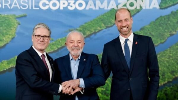 Entre os participantes estiveram o presidente da França, Emmanuel Macron, o Príncipe de Gales, Príncipe William, e o primeiro-ministro do Reino Unido, Keir Starmer.