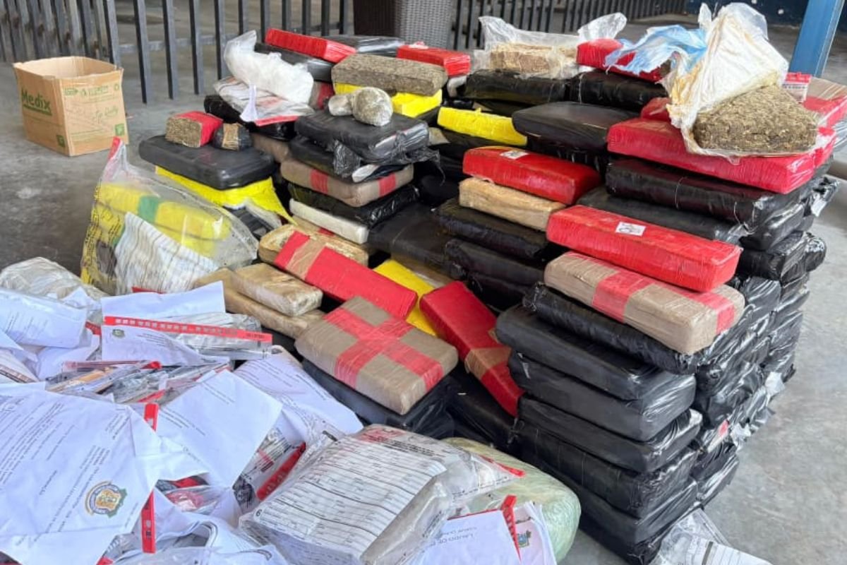 Polícia Civil incinera mais de 500 kg de drogas em Mossoró durante a Operação NARKE 5. Ação segue protocolos legais e reforça combate ao narcotráfico.