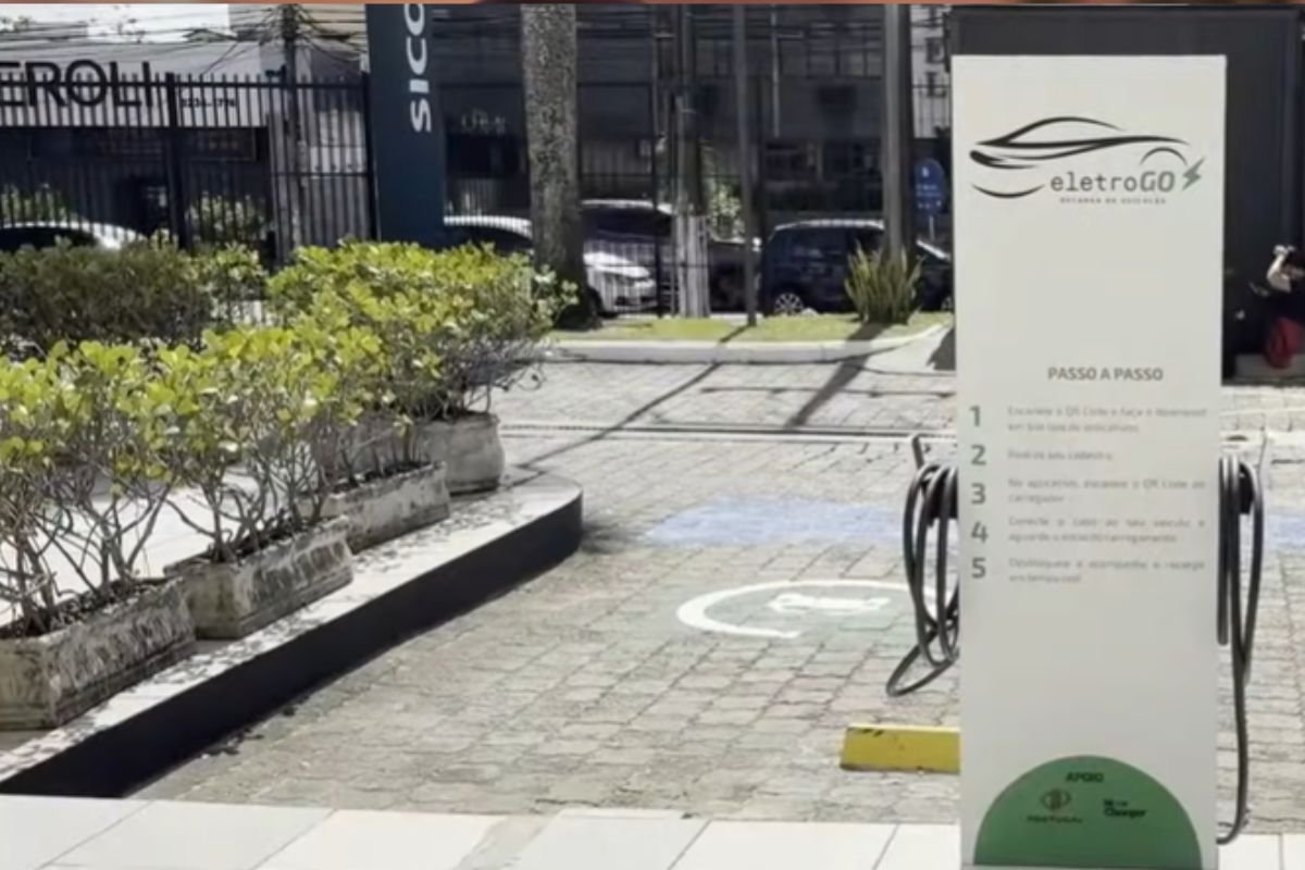 O Crea-RN realiza força-tarefa de fiscalização em Natal e região, com foco em obras, serviços e segurança de pontos de veículos elétricos.