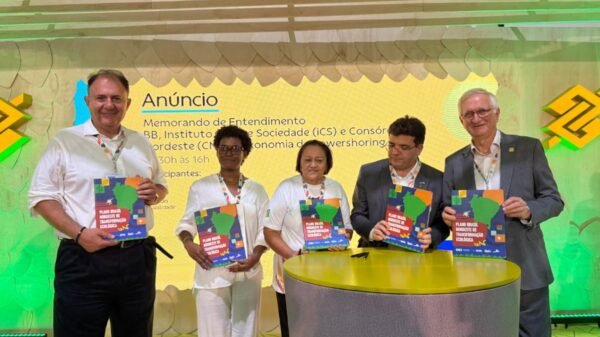 Governadores do Nordeste assinam acordo com o Banco do Brasil e o ICS para atrair indústrias sustentáveis e impulsionar a transição energética da região.