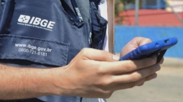 IBGE abre mais de 200 vagas temporárias no RN para APM e SCQ. Inscrições começam hoje (19) e seguem até 11 de dezembro. Veja salários e distribuição.