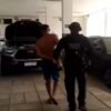 Policial militar é preso por tráfico de drogas em Extremoz. Ação da DENARC cumpre mandado e reforça o combate ao crime organizado no RN.