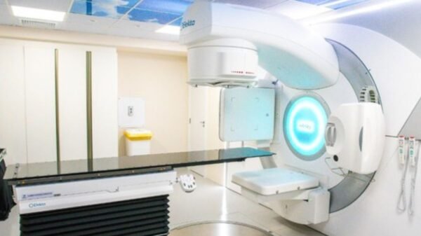 Ministério da Saúde amplia prevenção, diagnóstico e tratamento do câncer com novas tecnologias, mamografia antecipada, vacinas e centros especializados.