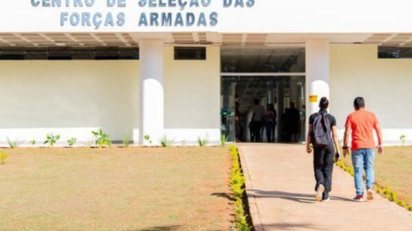 Alistamento Militar 2026 começa em 1º de janeiro e segue até 30 de junho. Processo é obrigatório para homens e voluntário para mulheres.