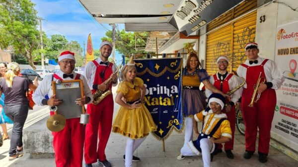 Brilha Natal impulsiona o comércio do Alecrim e da Cidade Alta nos dias que antecedem o Natal, com cultura, música e expectativa de aumento nas vendas.