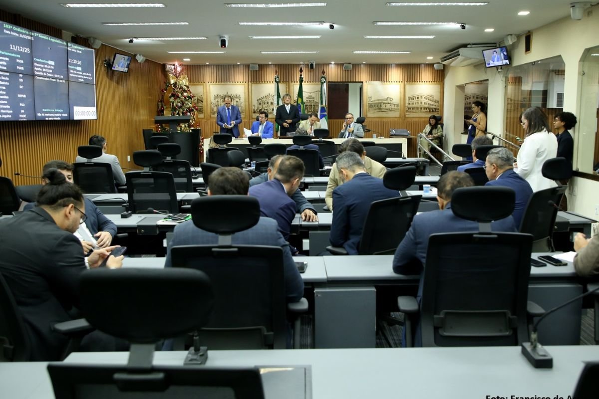 Câmara de Natal aprova autorização para empréstimo de R$ 660 milhões do FGTS e mudanças na LDO 2026, com impacto direto no orçamento municipal.