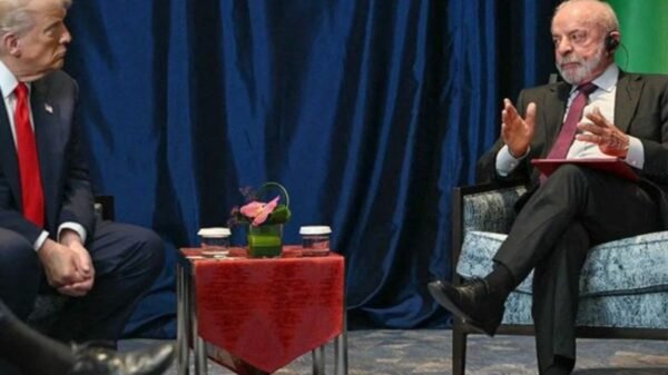 Lula propõe a Trump cooperação contra braços financeiros do crime organizado internacional após ligação de 40 minutos entre os presidentes.