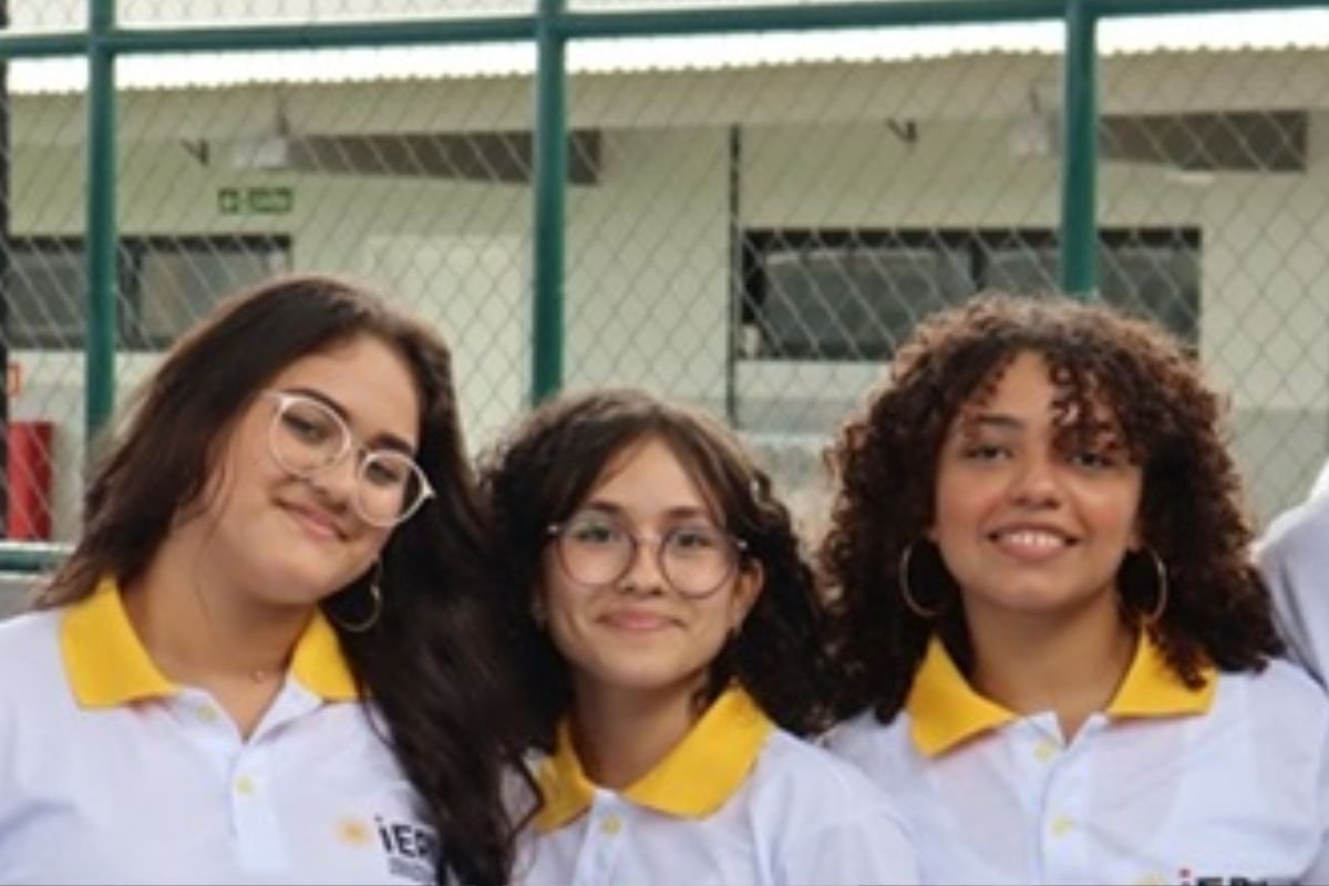 Rede estadual do RN inicia matrículas para 2026 com mais de 200 mil vagas e prioridade para estudantes com deficiência.