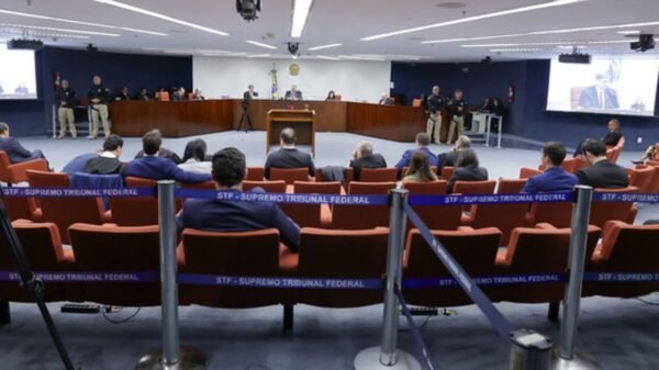 A PGR defendeu no STF a condenação de seis réus do Núcleo 2 da tentativa de golpe, acusados de monitorar autoridades e planejar ações violentas.