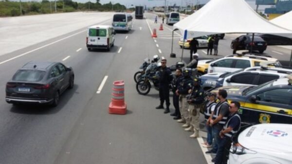 PRF lança a Operação Rodovida 2025/2026 no RN com fiscalização reforçada e ações educativas nas BRs até o Carnaval de 2026.