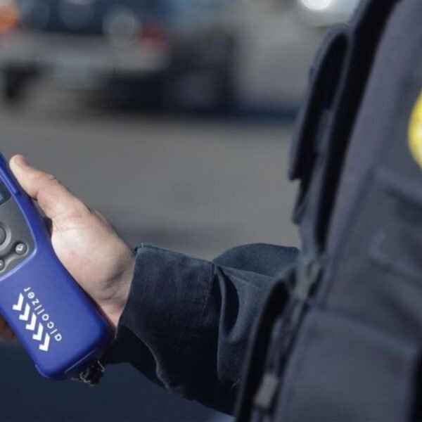 PRF prende dois motoristas por embriaguez ao volante durante a Operação Rodovida no RN. Seis pessoas foram autuadas no feriado de Natal.