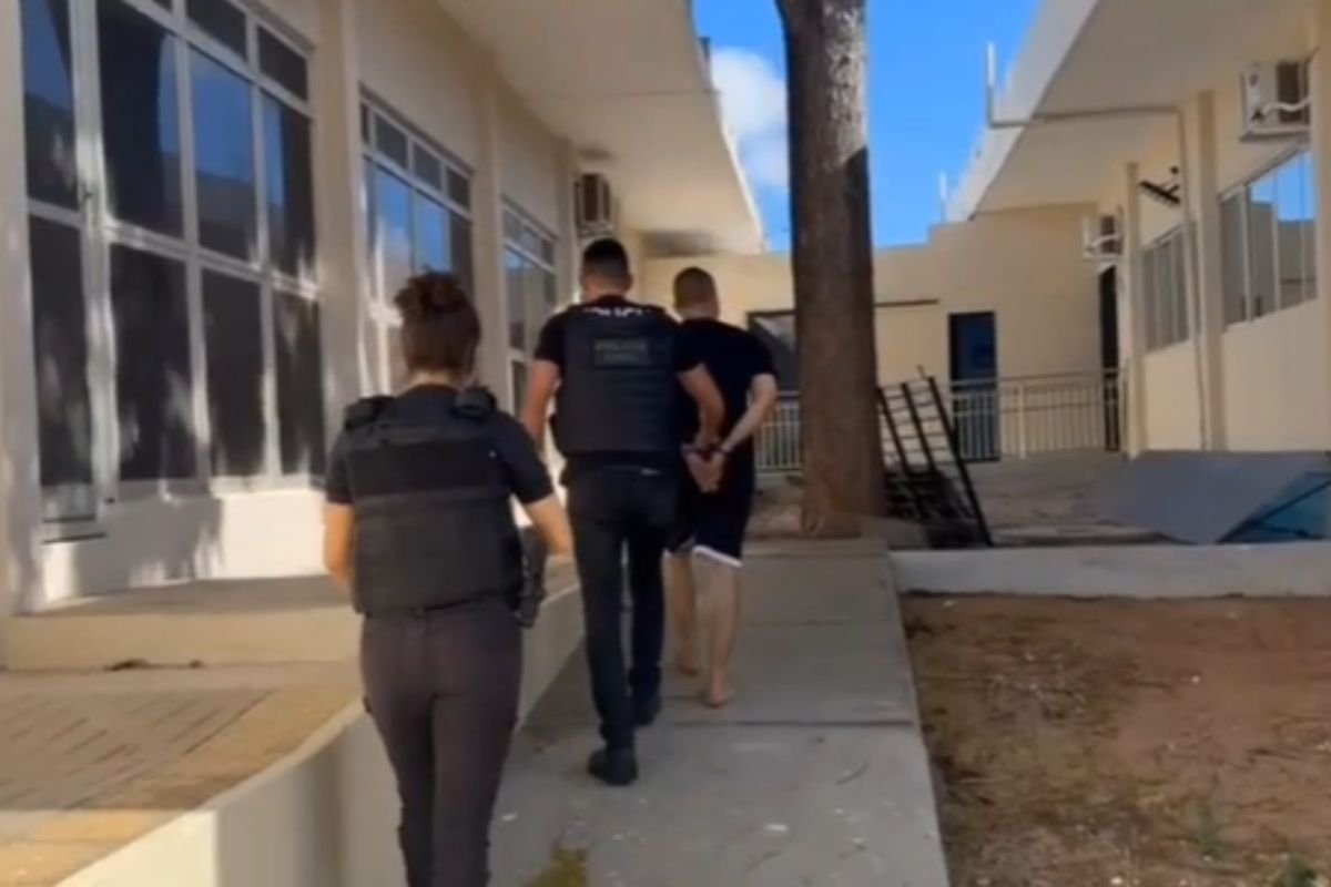 Polícia Civil prende policial suspeito de tentativa de feminicídio e ameaça em Natal. Crime ocorreu em dezembro e foi investigado pela DEAM.