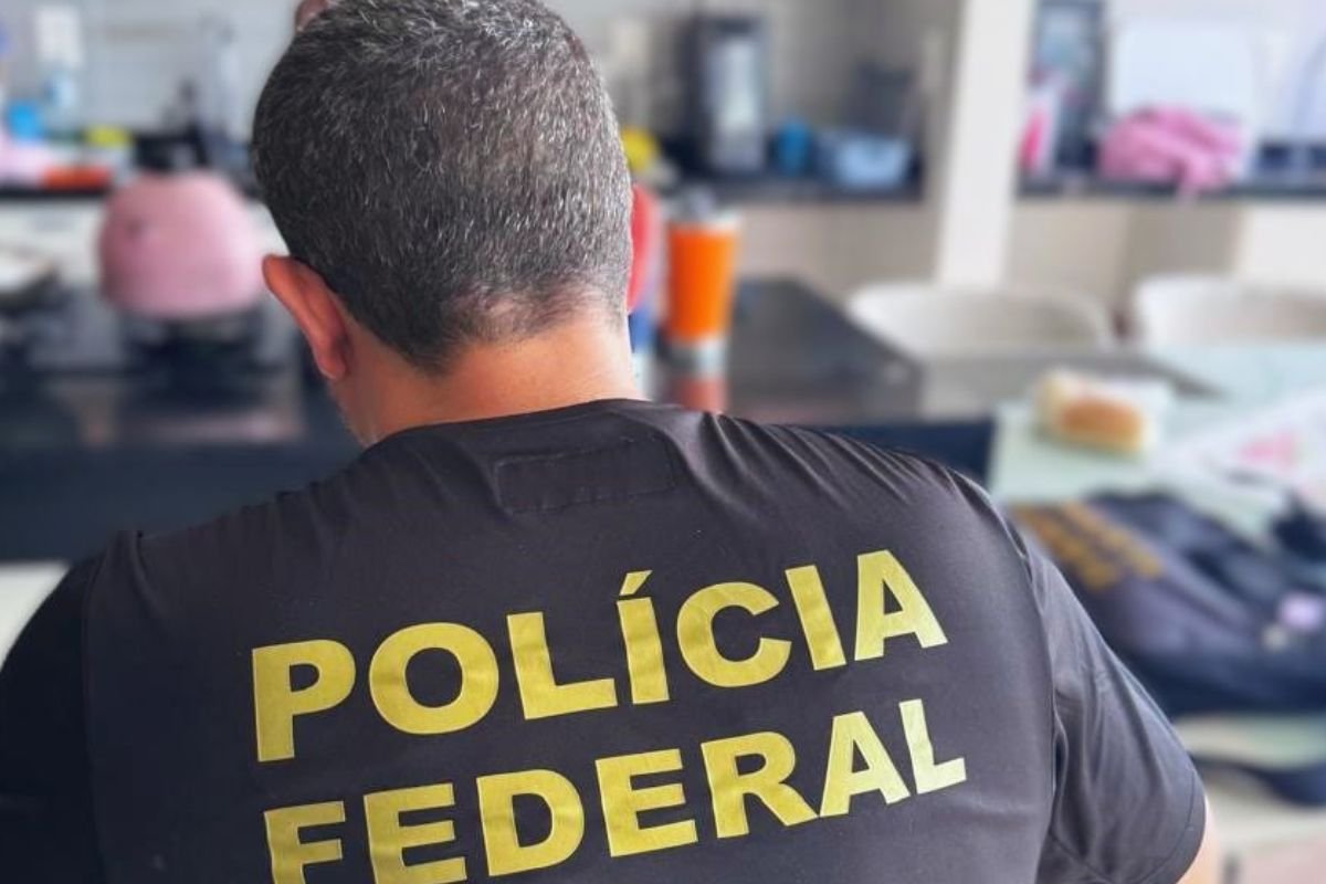 PF deflagra Operação CA/CL contra organização criminosa que fraudava empréstimos usando empresas de fachada, laranjas e lavagem de dinheiro.
