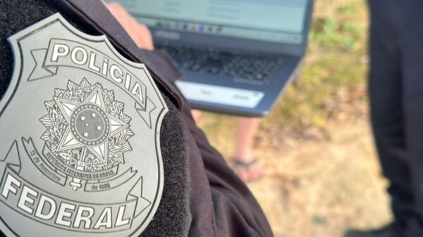 Violência sexual infantil: PF prende suspeito em Natal após encontrar material ilegal durante mandados. Criança é levada ao Conselho Tutelar.