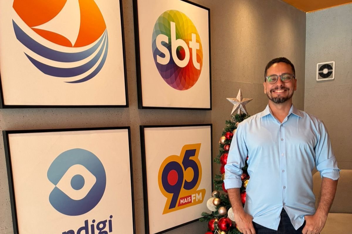 A TV Ponta Negra, afiliada ao SBT no RN, anunciou nesta segunda-feira (01) a contratação do jornalista Rafael Cruz como Head de Conteúdo e Programação