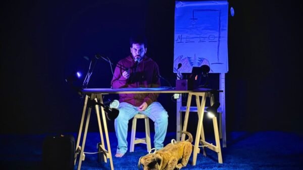 Um Depoimento Real em Natal terá sessões gratuitas dia 12/12 na Pinacoteca. Espetáculo com José Neto Barbosa trata do abuso infantil com sensibilidade.