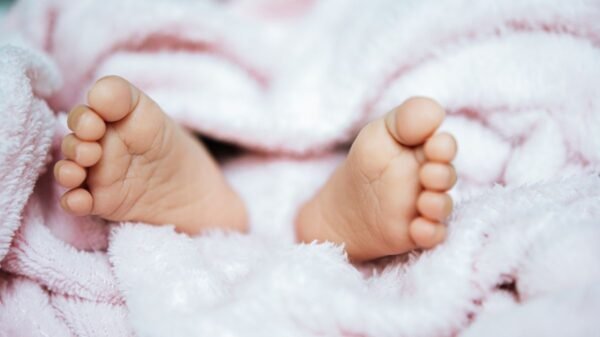 Um bebê de 10 dias morreu engasgado com leite materno em São Gonçalo do Amarante. Equipe do SAMU tentou reanimar a criança, mas ela não resistiu.