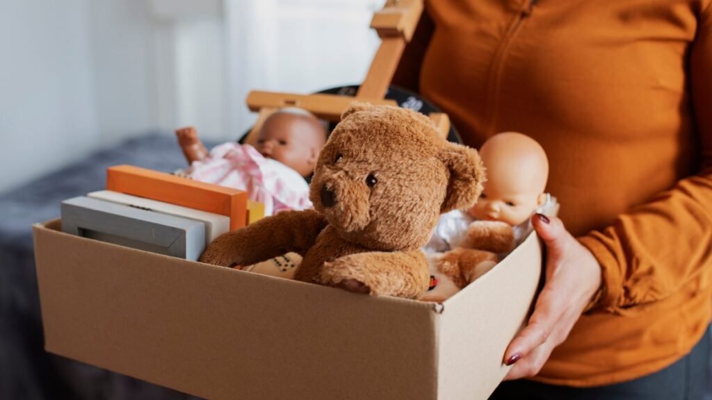 O Corpo de Bombeiros do RN lançou a campanha Mãos que Salvam para arrecadar brinquedos até 20 de dezembro. Doações beneficiam crianças vulneráveis.