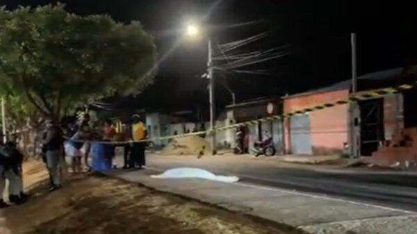 Jovem de 18 anos é morta com nove tiros em Macaíba. Crime ocorreu perto da Praça da Juventude. DHPP investiga o caso.