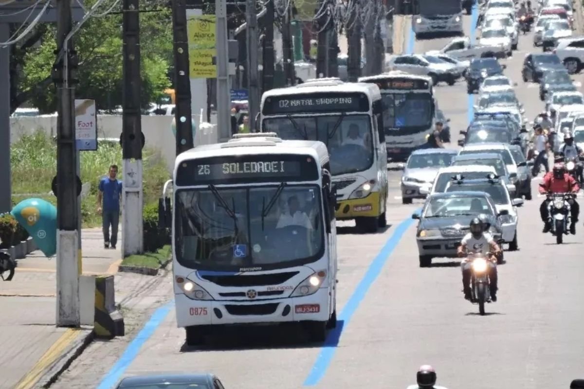 Prefeitura do Natal institui comissão especial para conduzir a licitação do transporte público. Medida antecede lançamento do edital.